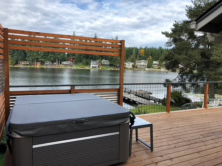 Salt Water Hottub