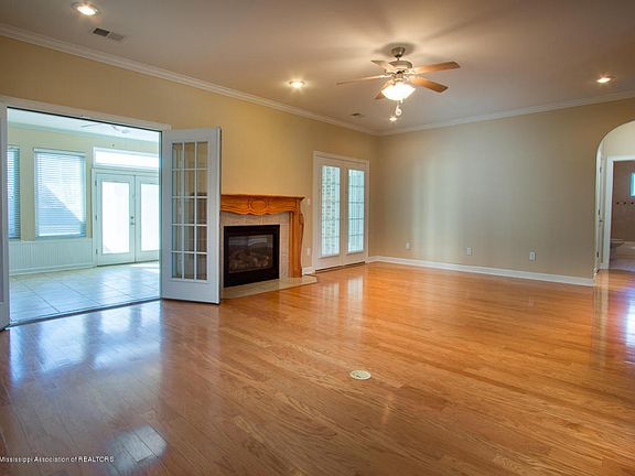 5th image of 4703 Medora Dr