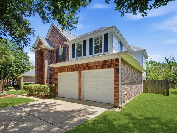 3126 Waters View Dr, Sugar Land, TX 77478