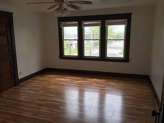 3rd image of 4219 Central Ave