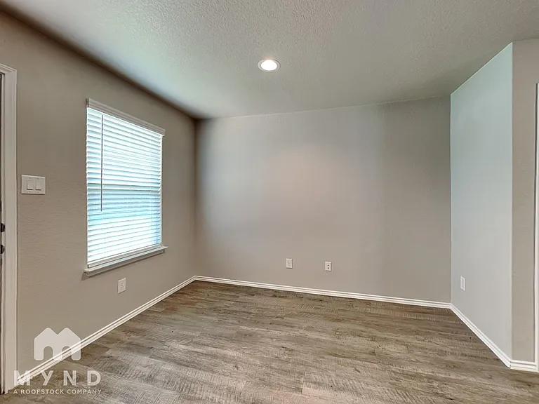 210 Savage St — Photo 7