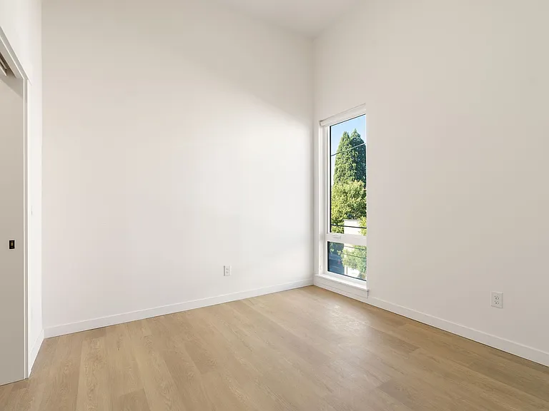 2508 SE 32nd Ave — Photo 55