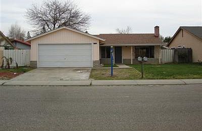 1st image of 840 W Buckingham Dr