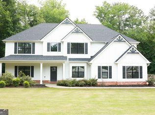 135 Jessica Ct, Fayetteville, GA 30215