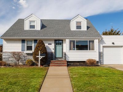 68 W 2nd Street, Freeport, NY, 11520