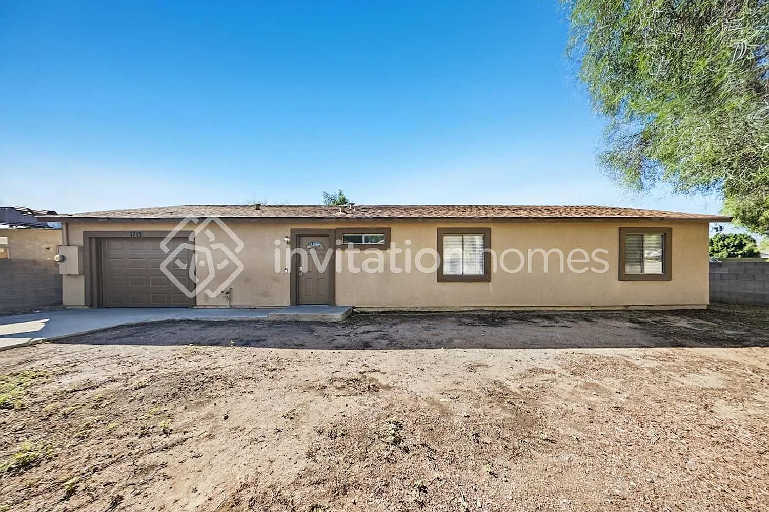 1715 E Yale St Phoenix, AZ 85006 — Photo 1