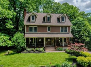 16 Fayson Lake Rd, Butler, NJ 07405