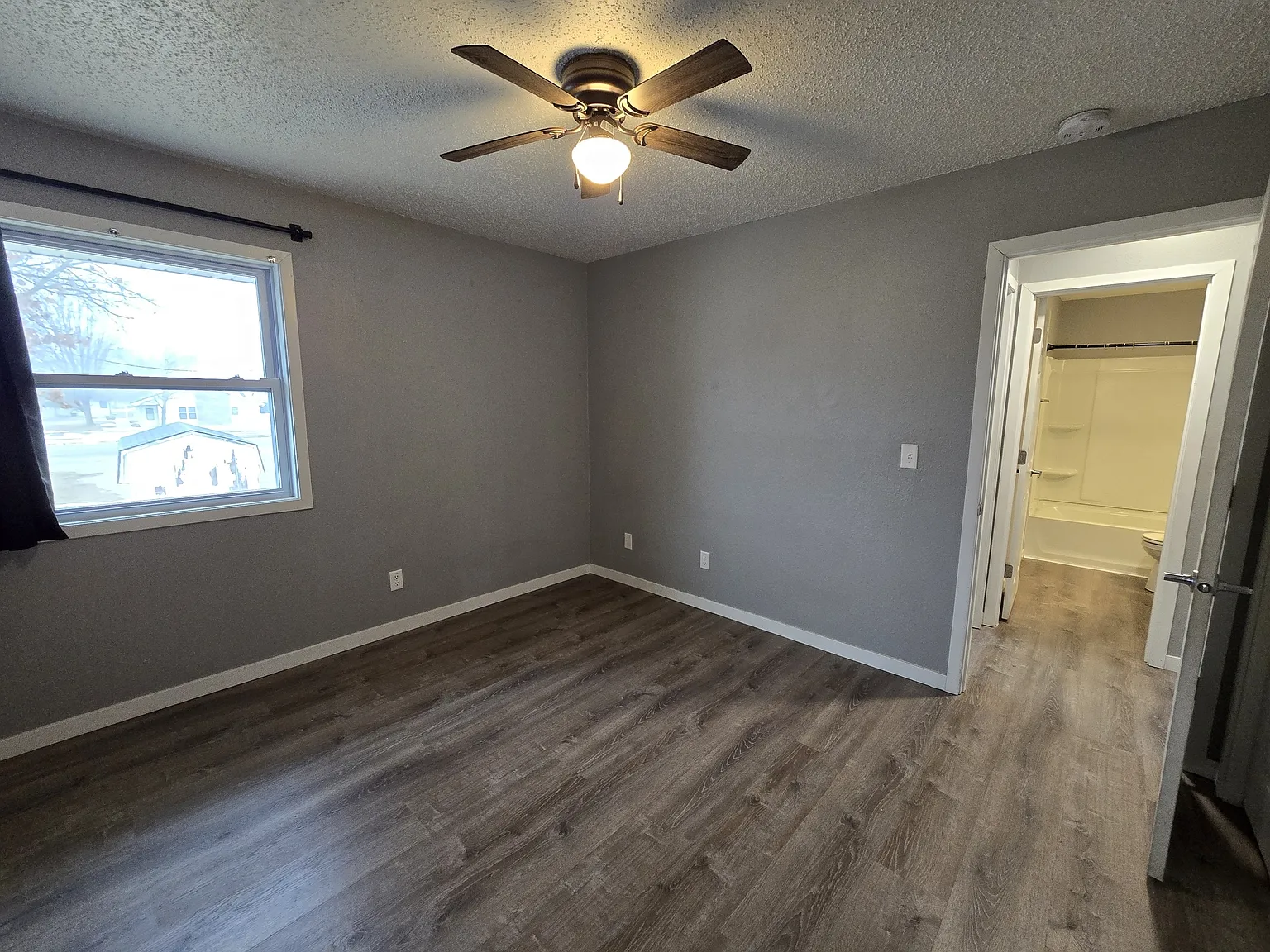 105 Ludland Drive #3 - 1 — Photo 4