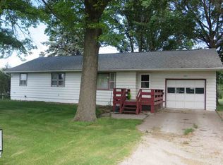 4986 Linn St SW, Kalona, IA 52247