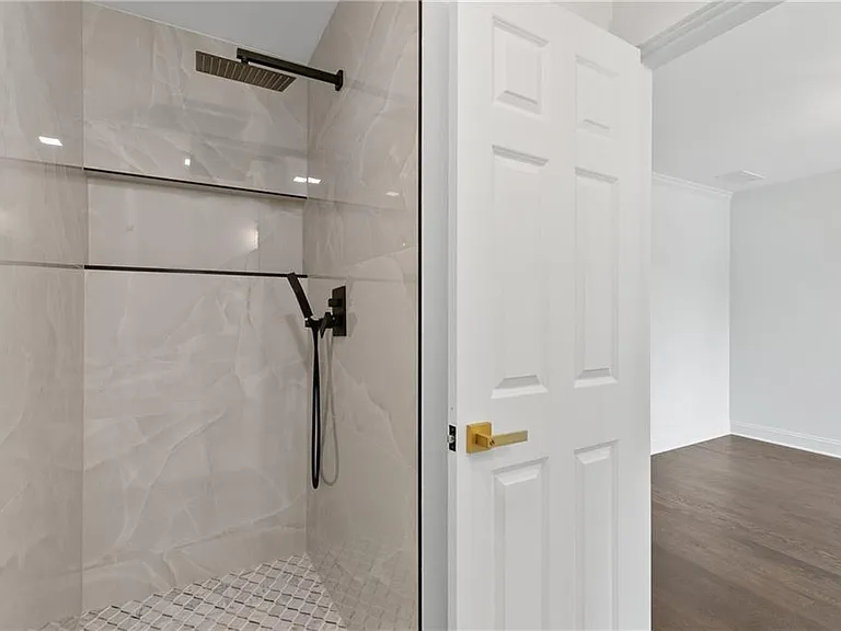 1296 Hilton Dr — Photo 35