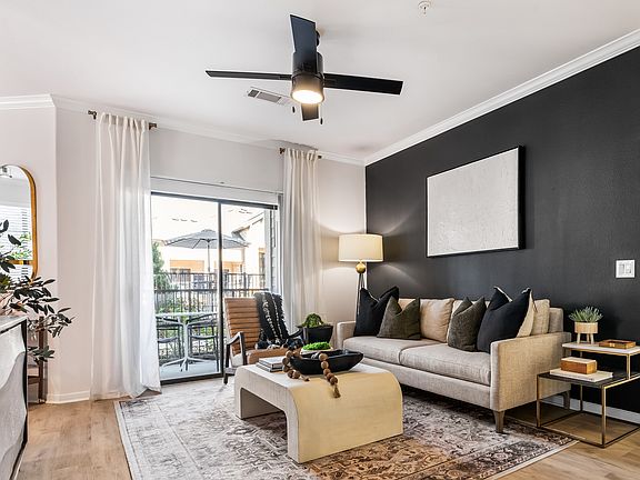 Spacious Living Room w/ Ceiling Fan