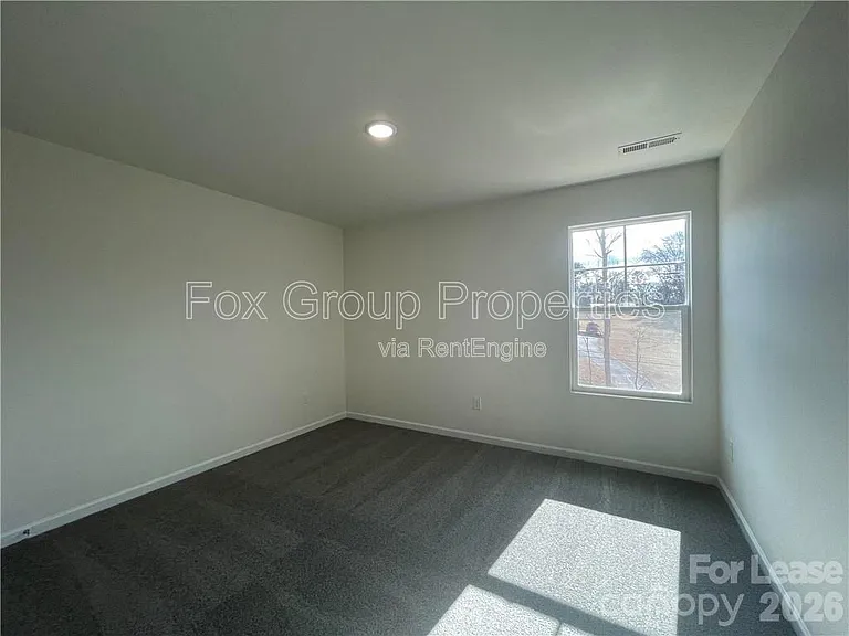 582 30th Avenue Cir — Photo 7