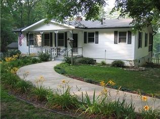 694 Jocassee Lake Rd, Salem, SC 29676