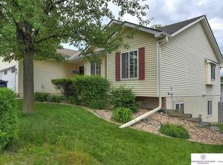 14423 S 34th Ave, Bellevue, NE 68123