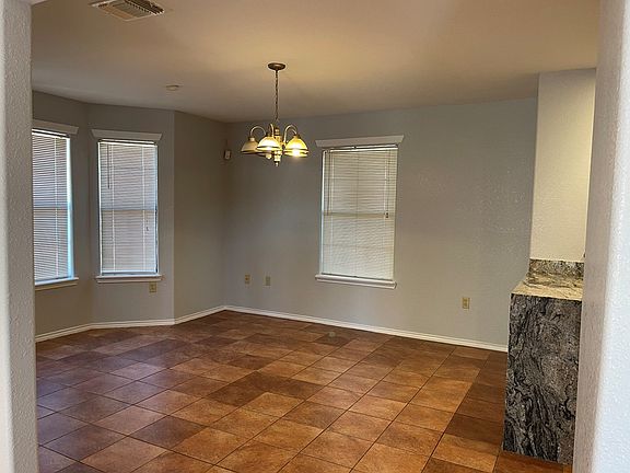 2nd image of 1946 Sueno Cir