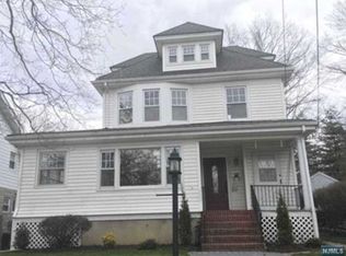 335 Moore Ave, Leonia, NJ 07605