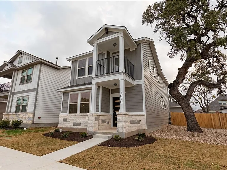 2020 Pecan Island Dr — Photo 2