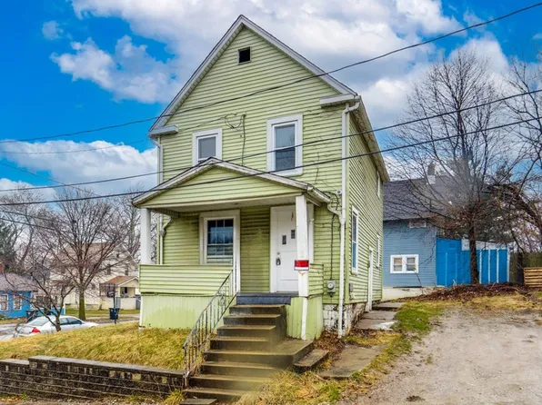 949 Ella Ct, Akron, OH 44314