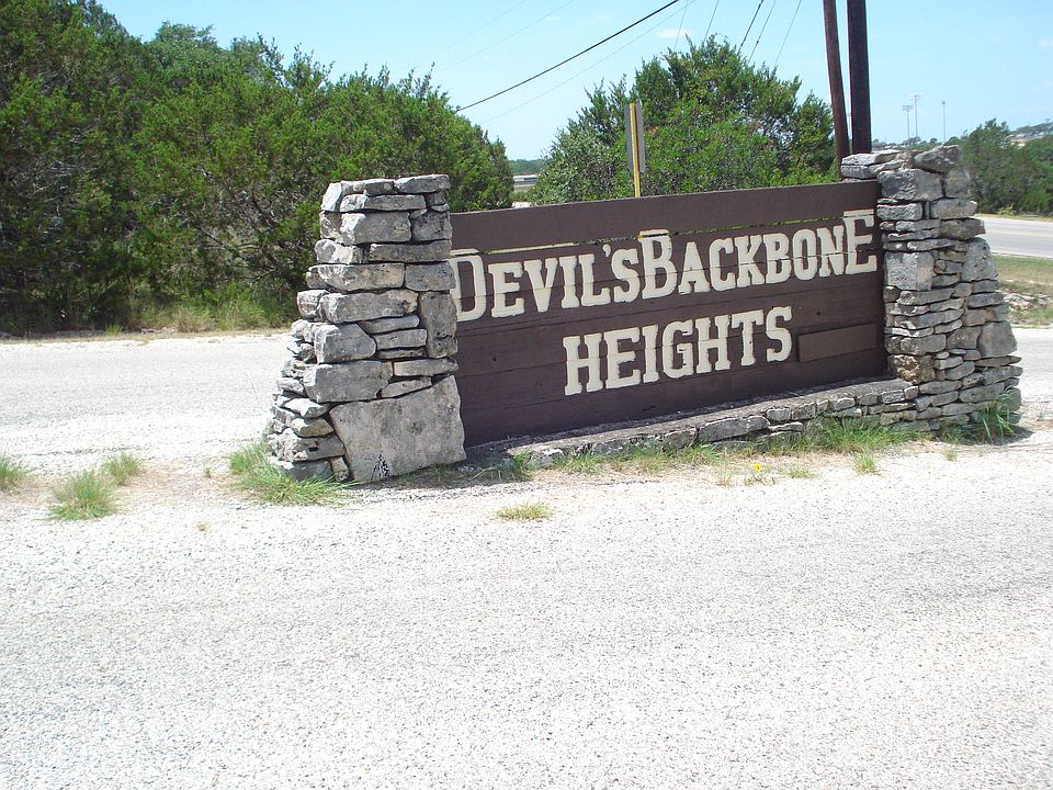 1st image of 1025 Scenic View Dr