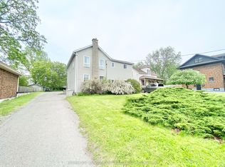 292 William St E #4, Oshawa, ON L1G 1K8