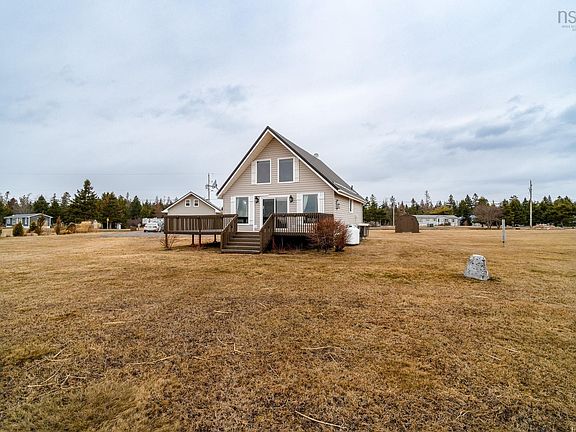 3rd image of 275 Five Houses Rd