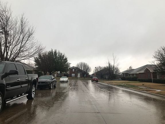 4th image of 2817 Coral Dr