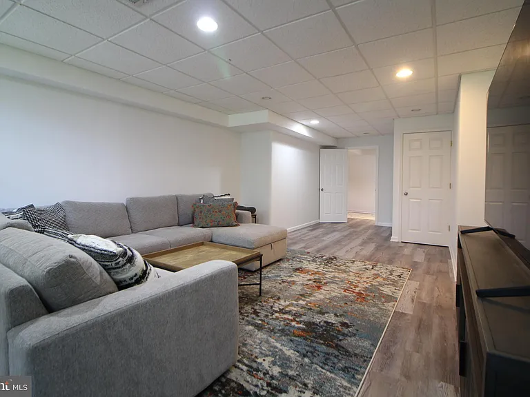 15 Kentsdale Dr — Photo 62