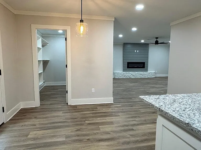 200 Wall Williams Rd — Photo 12