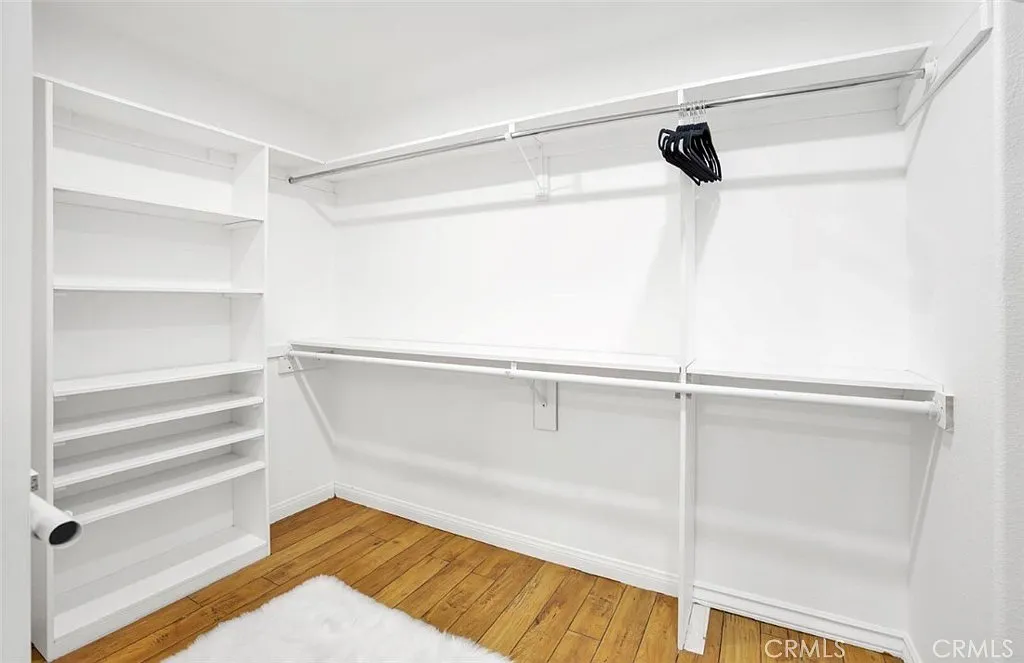 6 bed, 3768 sqft, $8,500 — Photo 4