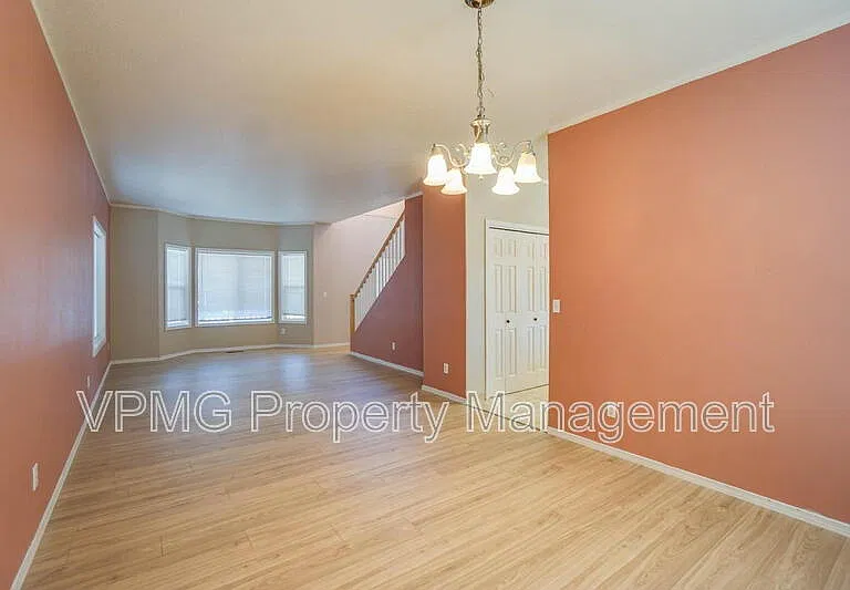 8907 NE 84th St — Photo 6