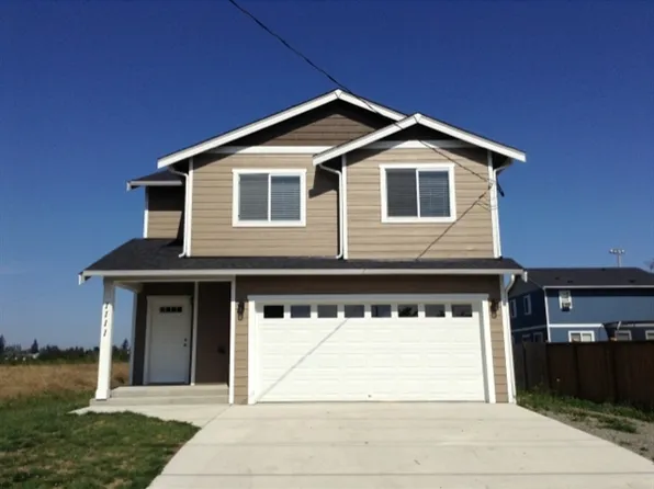 1111 S 34th St, Tacoma, WA 98418