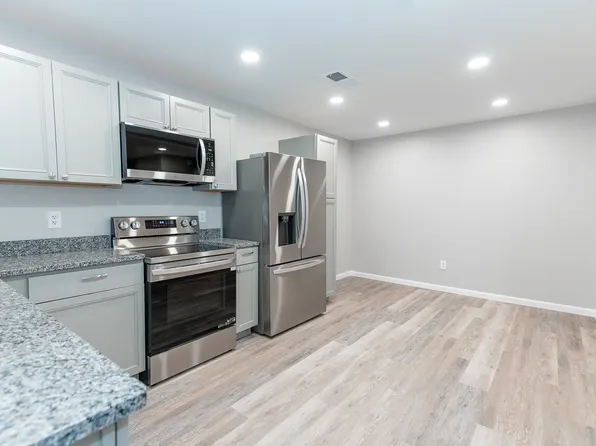 8 Enfield St Unit 1, Pittsburgh, PA 15213