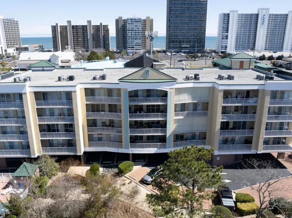 111 100th St Unit 304, Ocean City, MD 21842