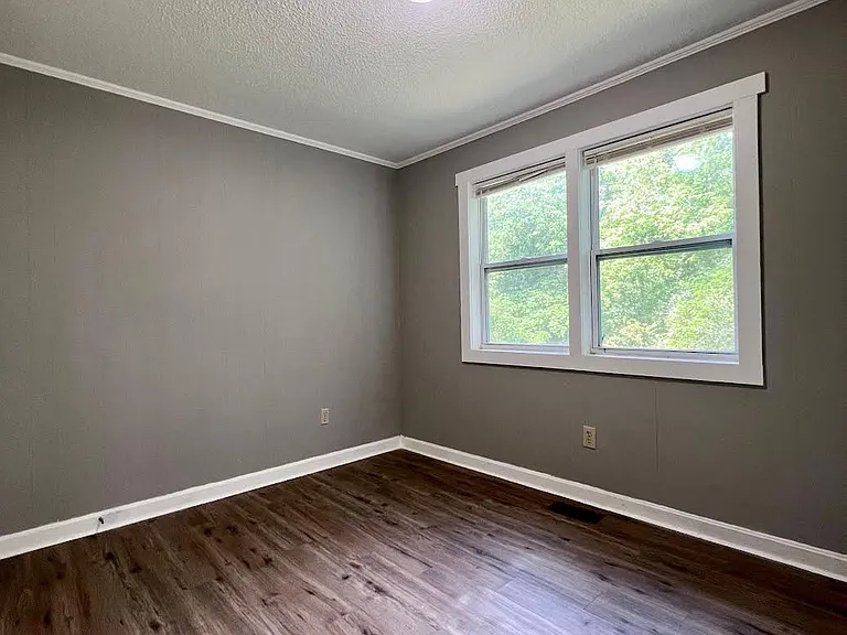 326 Mountain View St #B — Photo 5