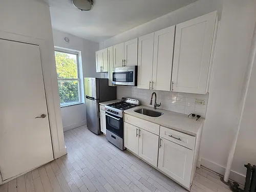 234 Garfield Ave #23E Photo 1 234 Garfield Ave #23E Photo 1
