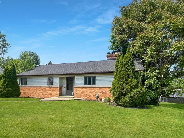 1165 Park Ave, Amherst, OH 44001