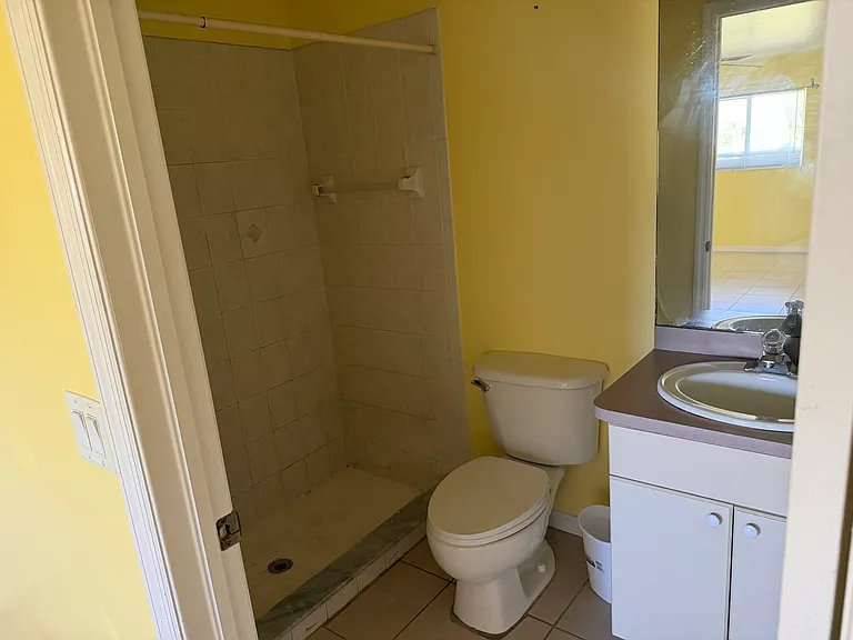 3721 SW Santa Barbara Pl #1 — Photo 3