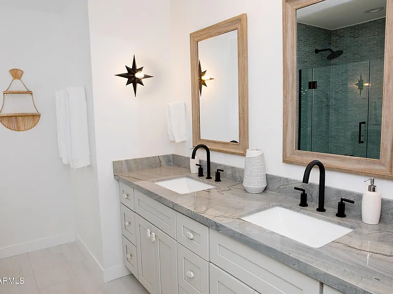 6302 E Winchcomb Dr — Photo 36