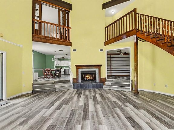 3rd image of 888 HARMONY LANE