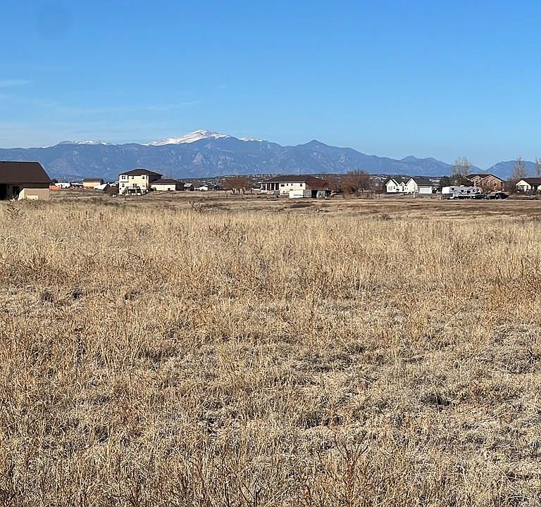 2nd image of 1053 E Sapinero Dr