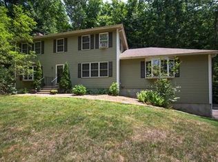 3 Birch St, Sturbridge, MA 01566