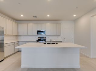 302 Walsh Peak Ave, Henderson, NV 89015