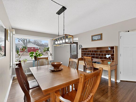 5th image of 1413 10th Ave NE