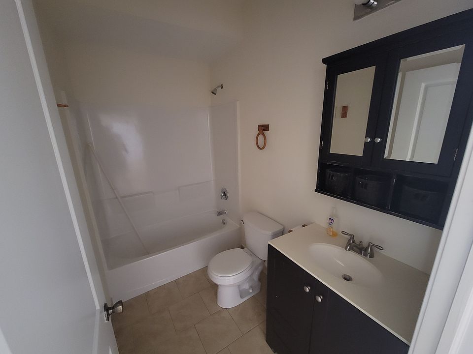 1807-n-17th-st-2-5