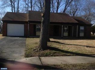 288 Evergreen Dr, Willingboro, NJ 08046