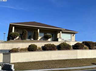 439 E Bella Vista Ave, Hermiston, OR 97838