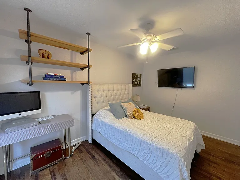 1311 Aggie Ln #A — Photo 8