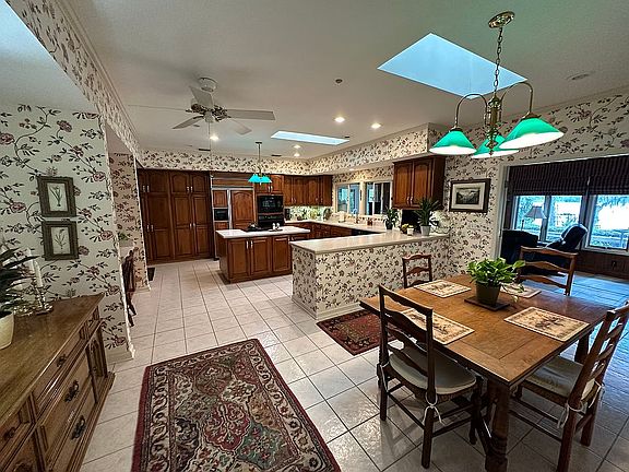 5th image of 966 NW Scenic Lake Dr