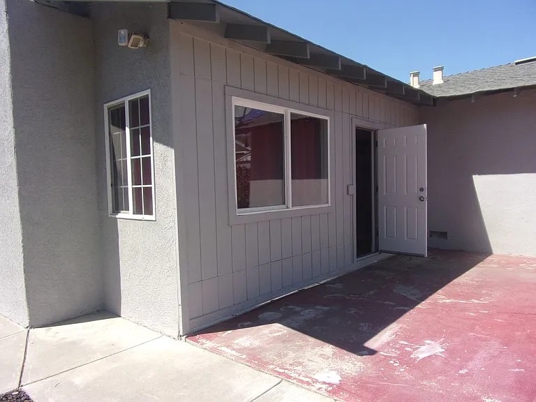265 Solano Ln — Photo 15