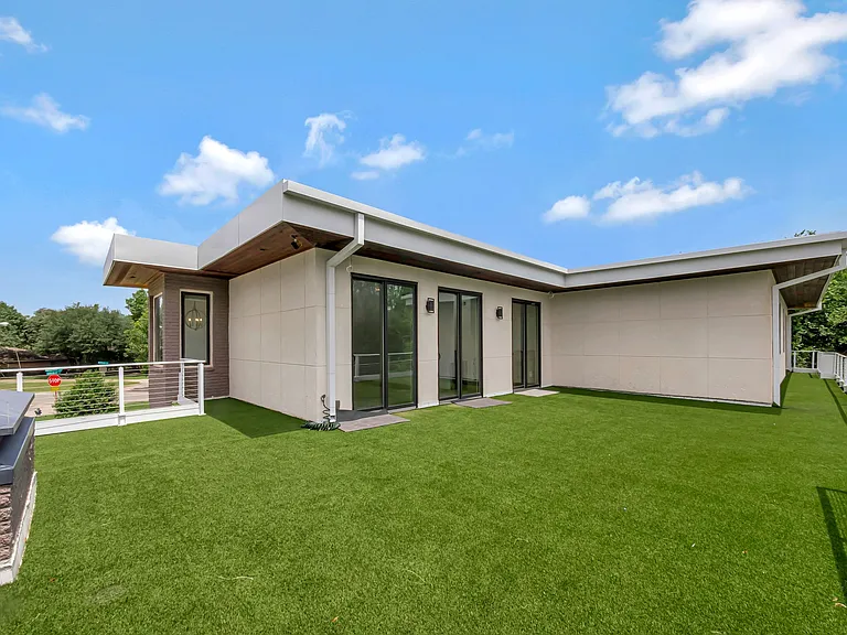 11248 Jamestown Rd — Photo 46